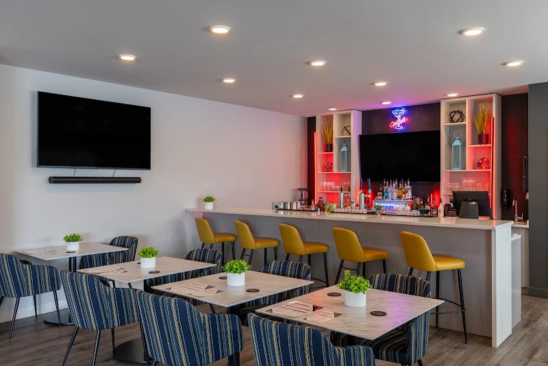 Lobby Bar + Lounge