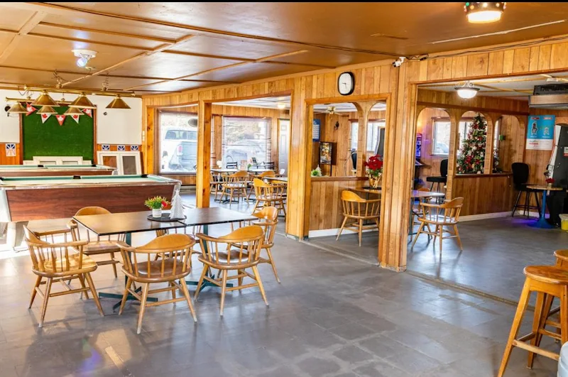 Tables Lounge