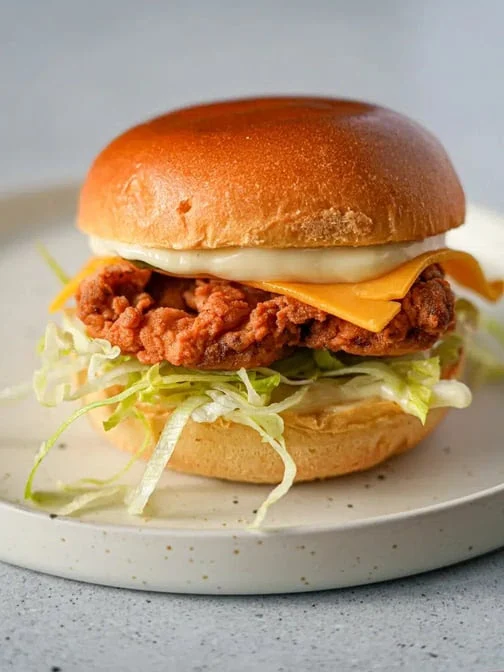 CLASSIC CHICKEN BURGER