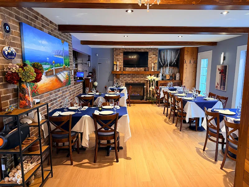 Delos Resto-Bar