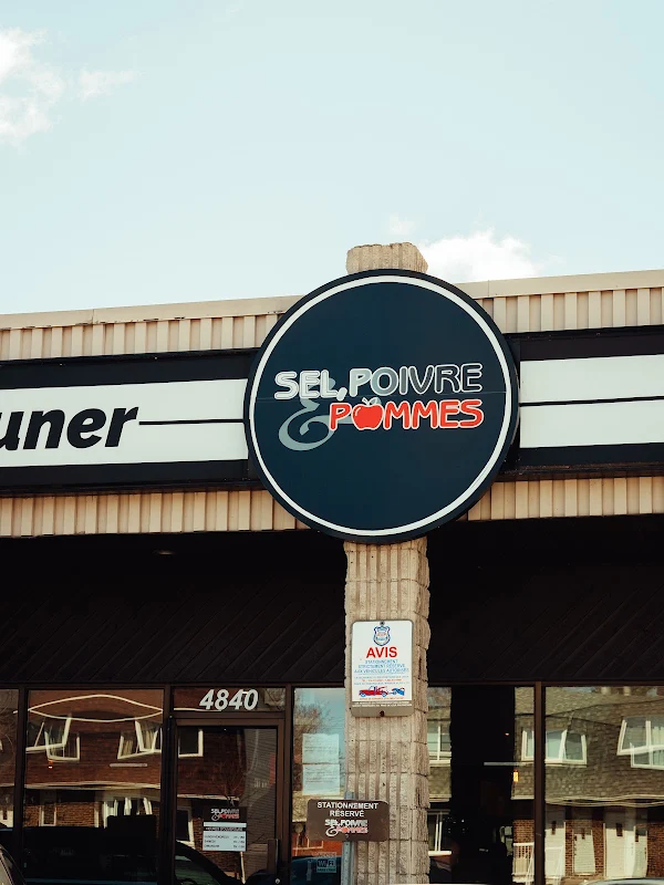 Sel, Poivre Et Pommes Laval