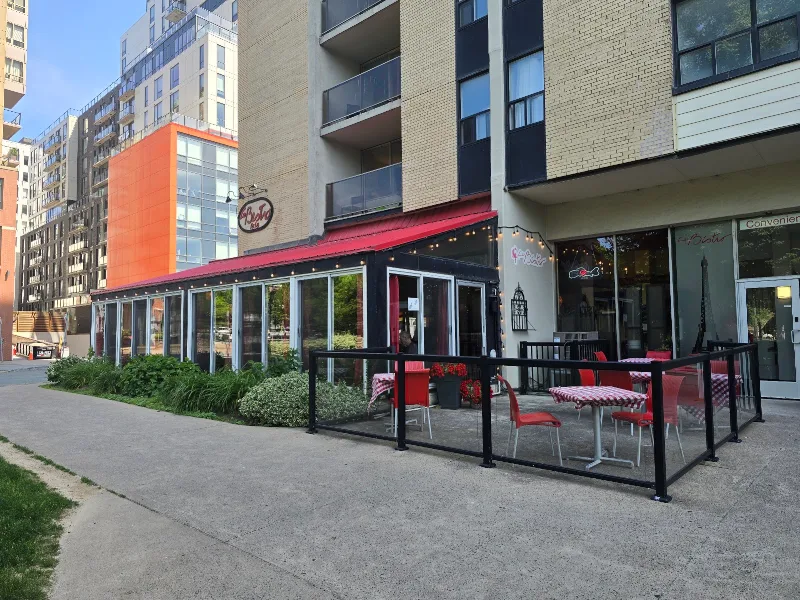 Le Bistro By Liz