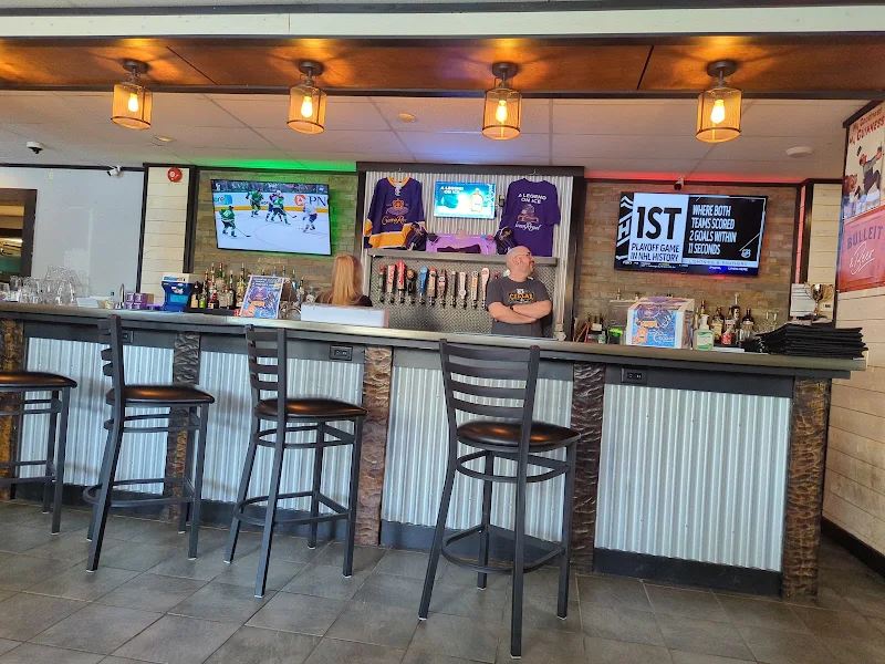 Route 3 Cellar Taproom & Grill