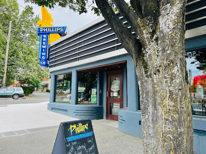Phillips Tasting Room