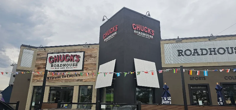 Chuck's Roadhouse Bar and Grill