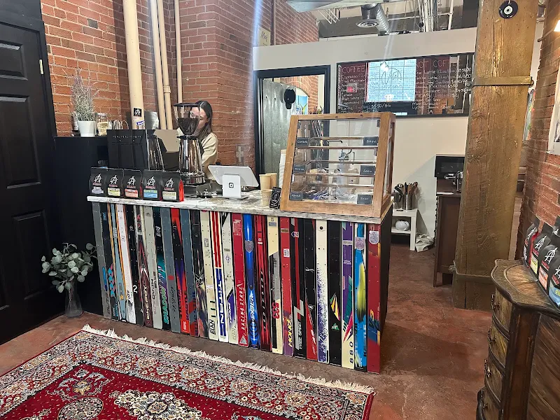Velet Bike Ski Cafe