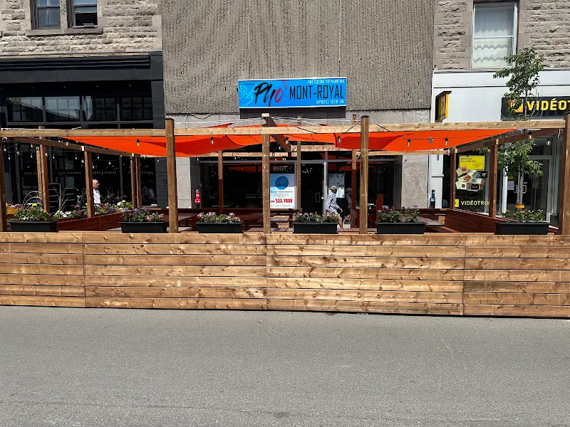 Restaurant Pho Mont Royal ( apportez votre vin BYOW )