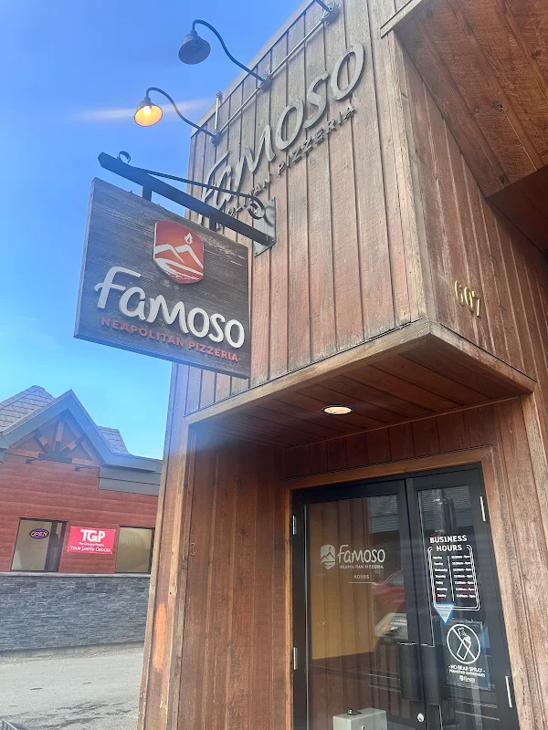 Famoso Italian Pizzeria - Jasper National Park