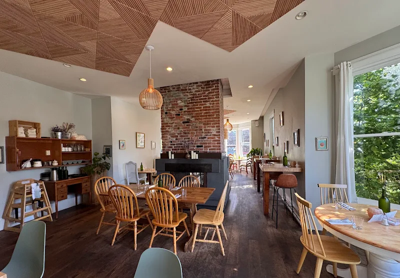 Nourish Kitchen & Cafe