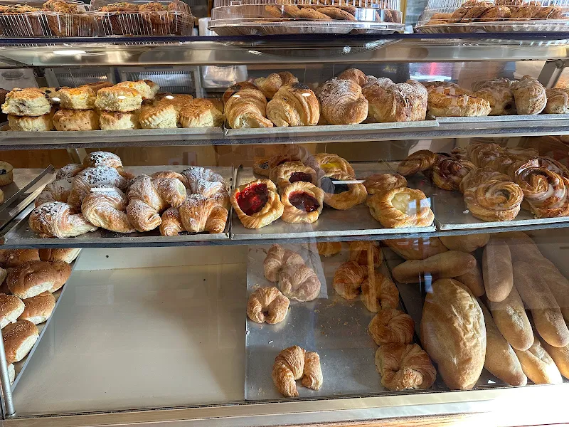 Manna European Bakery & Deli