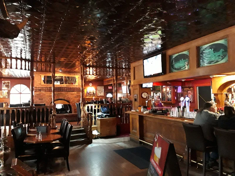 B X Neighbourhood Pub