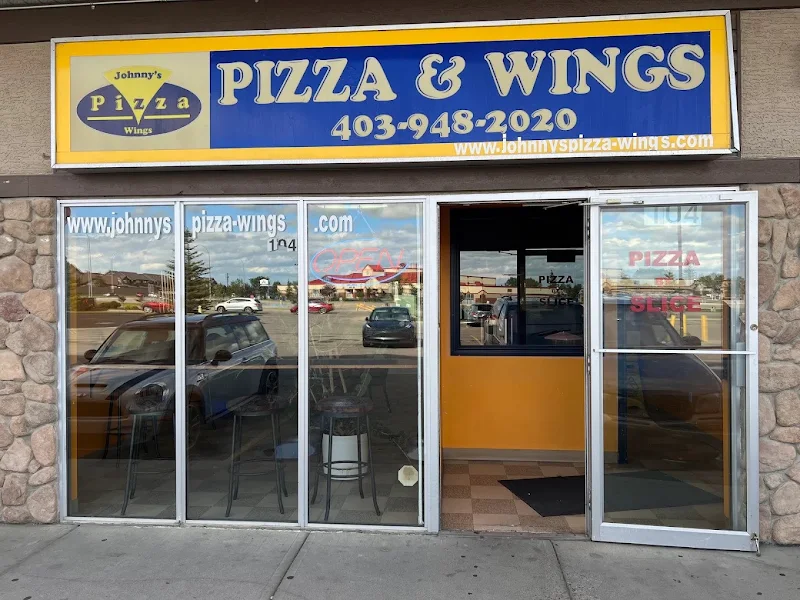 Johnny's Pizza & Wings