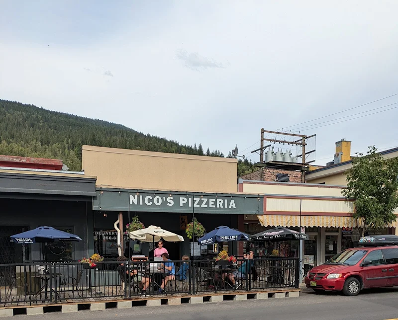 Nico's Pizzeria