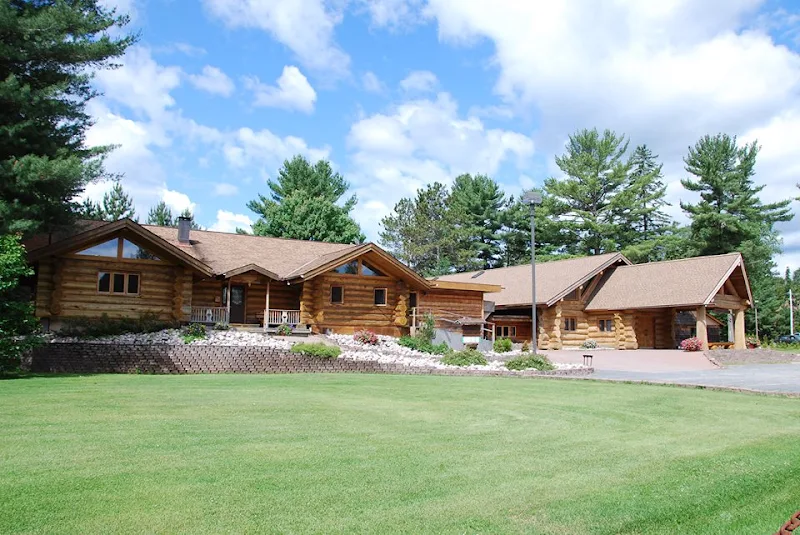 Laurentian Lodge