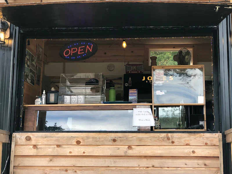 Hornby Island Bakery & Pizzeria