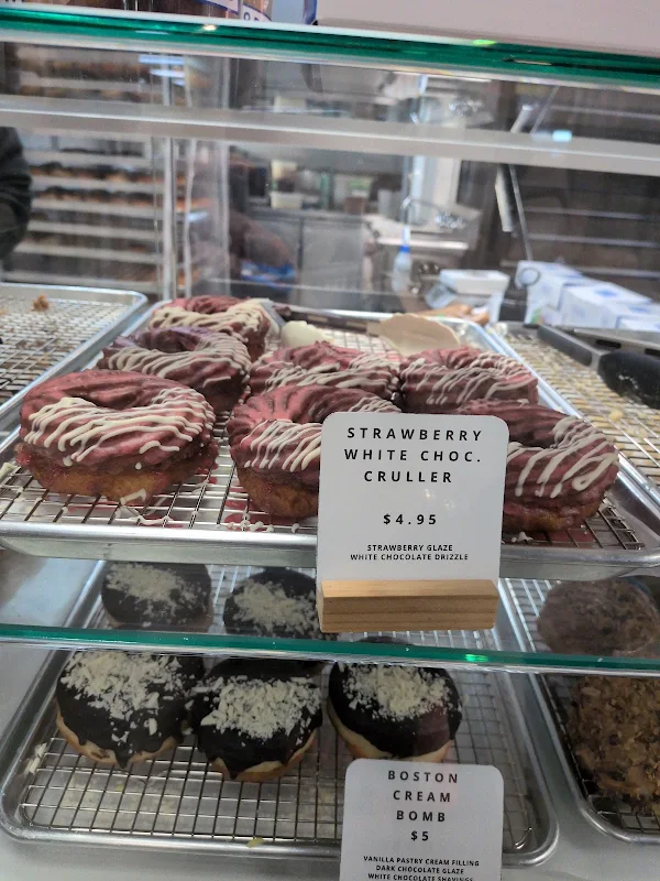 RASPBERRY LIME FRITTER (ONLY AVAILABLE ON FRIDAY/SATURDAY/SUNDAY)