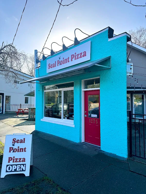 Seal Point Pizza