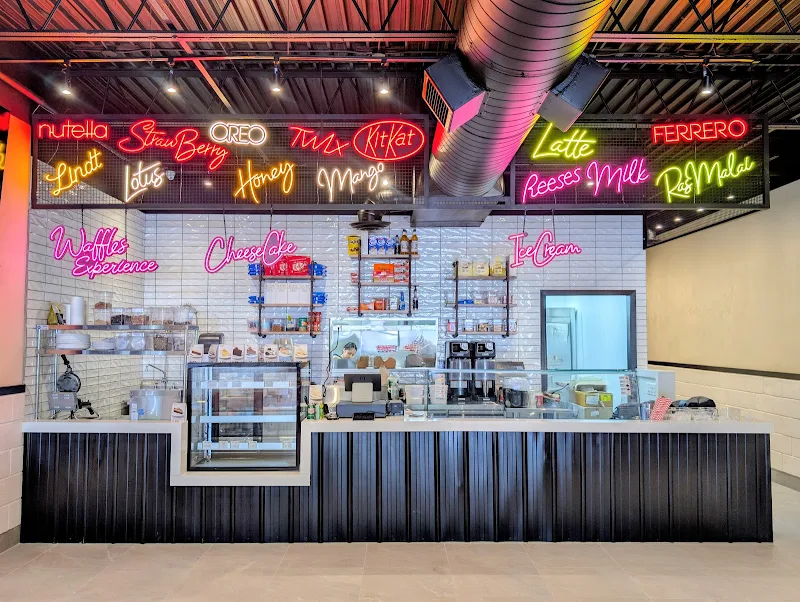 Holy Shakes Desserts, Cafe & Mash-Up Eatery Barrie