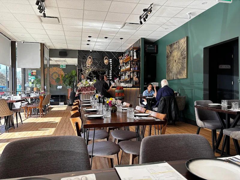 Miraas Restaurant & Bar