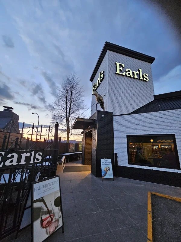 Earls Kitchen + Bar