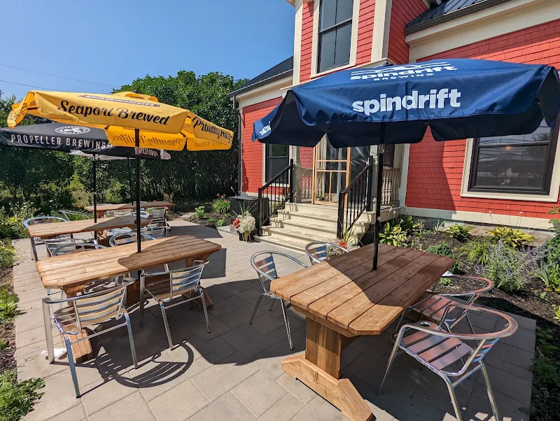 Dickie Baxter Taproom & Bistro