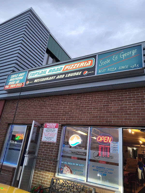 Topsail Road Pizzeria & Lounge