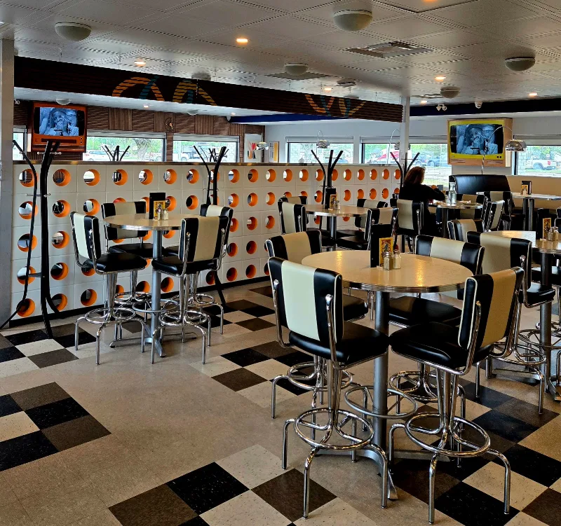 Dave and LaVerne's Modern Diner
