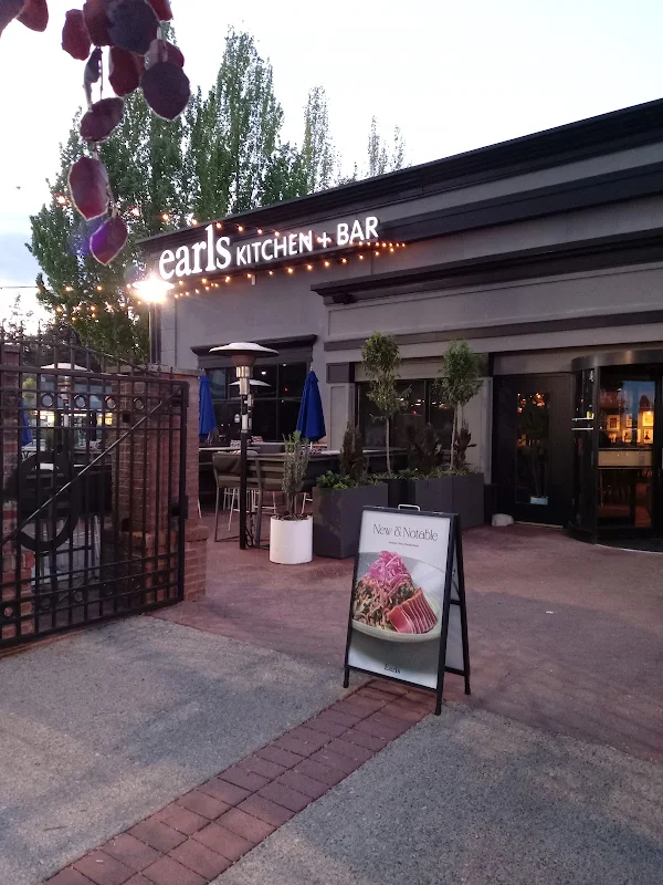 Earls Kitchen + Bar