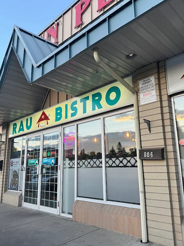 Rau Bistro: Vietnamese Street Food