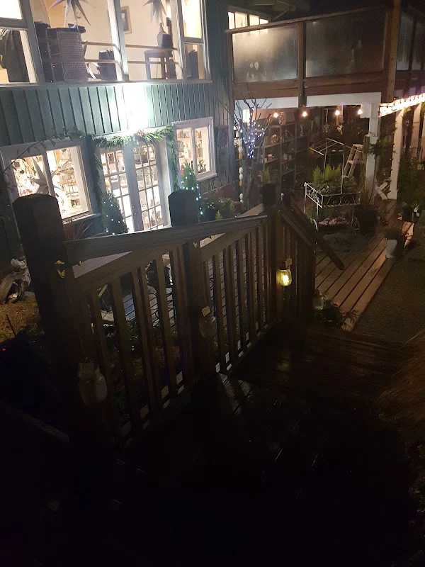 The Artisan's Garden Plants, Gift & Treasures