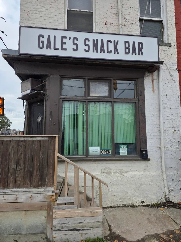 Gale's Snack Bar