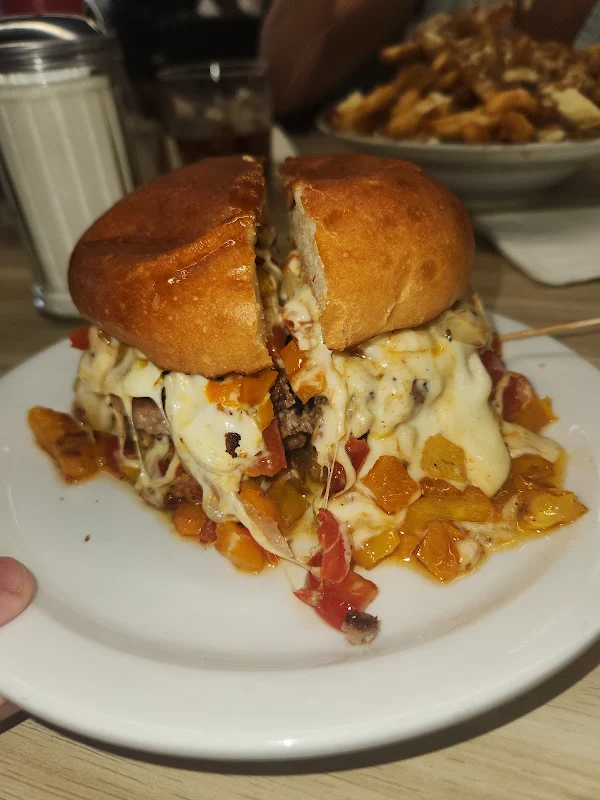 Bucci’s Place Eatery