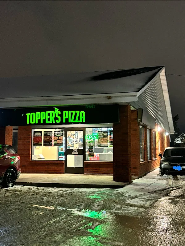 Topper's Pizza — Kingston