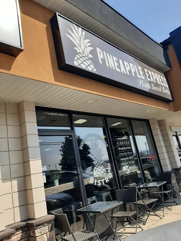 Pineapple Express Smoothie Bar & Bistro