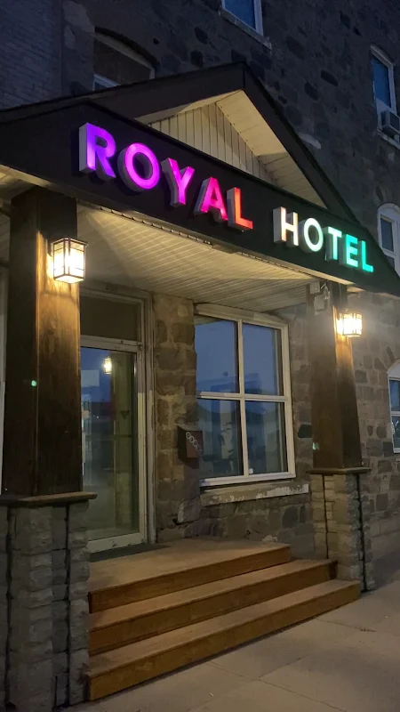 Royal Hotel restaurant and lounge