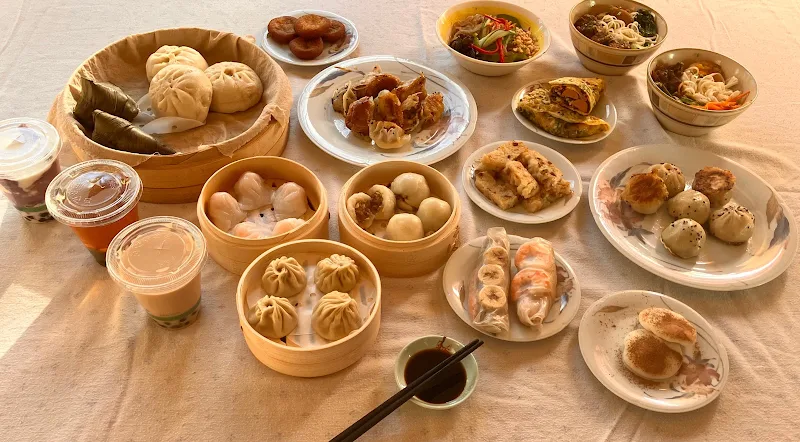 H & L Dumpling House