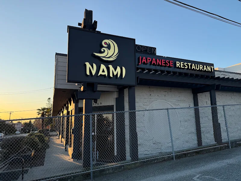 Tsunami Sushi