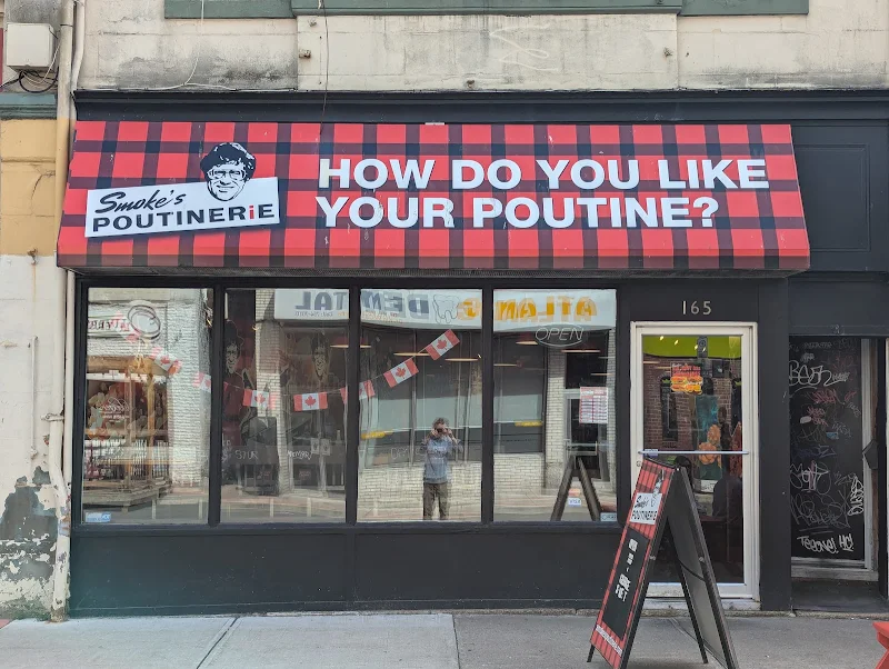 Smoke's Poutinerie