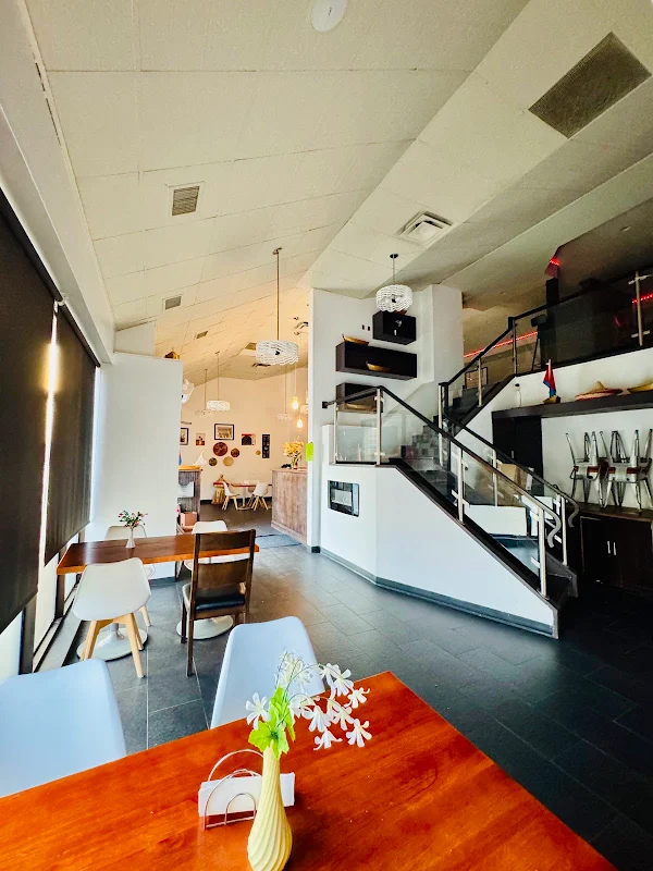 Dahlak Eritrean Restaurant & Bar