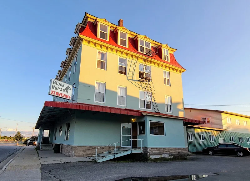Black Horse Tavern
