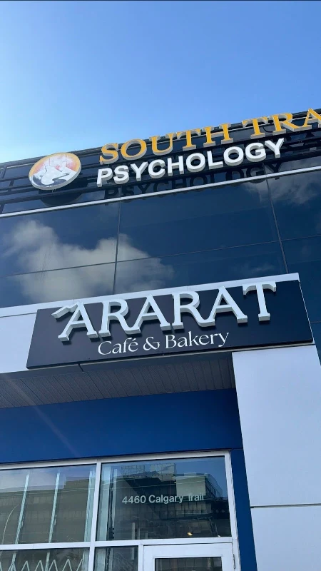 Ararat Café & Bakery