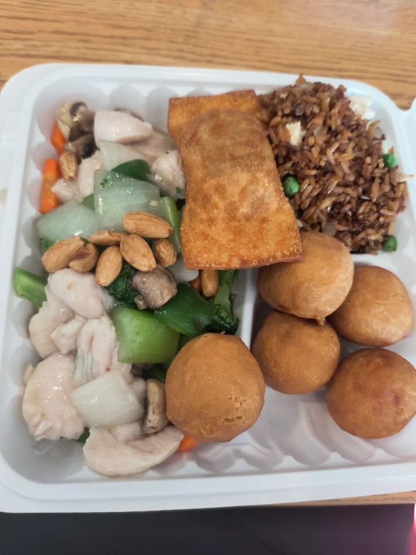Ming's Garden Restaurant