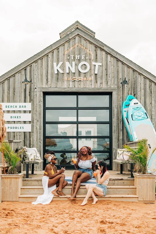 The Knot Beach Bar & Rentals