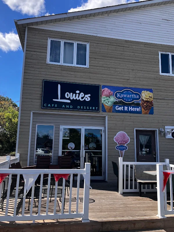 Louies Cafe And Dessert