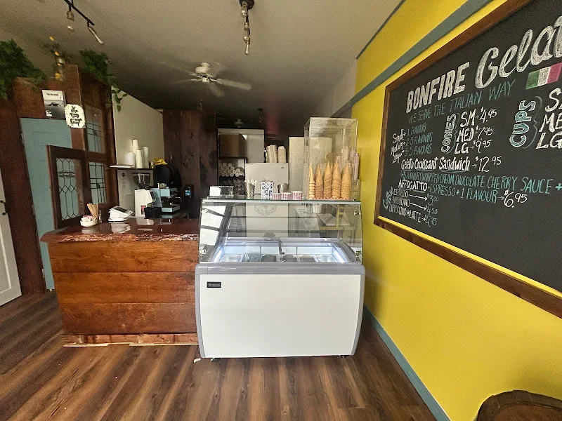 Bonfire Gelato cafe
