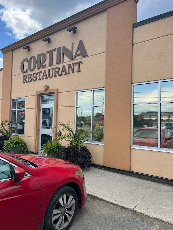 Cortina Restaurant