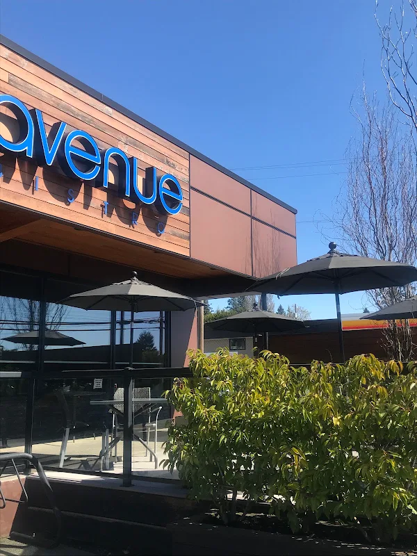 Avenue Bistro