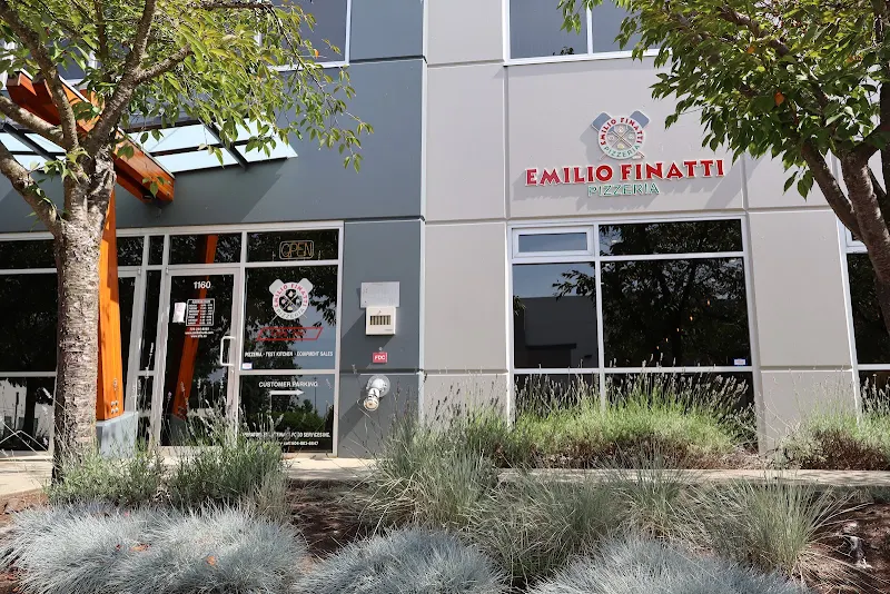 Emilio Finatti Pizzeria - Port Coquitlam