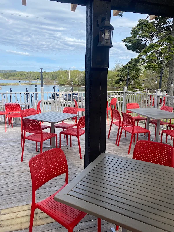 Lakeside Restaurant