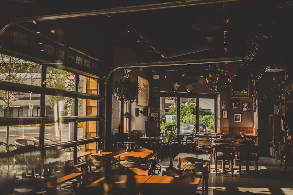 Vibe, The Story Cafe - Eatery & Bar